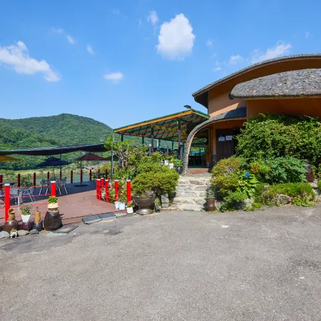 Anseong Geumgwang Lake Pension