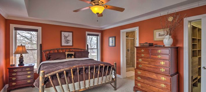 Family Home w/ Decks & Sunset Views in Beech Mtn! Hotels in Watauga County