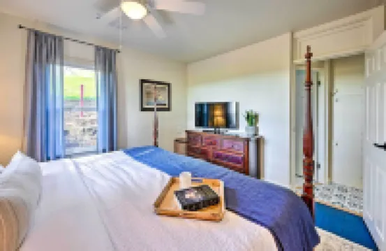 帶有塞拉內華達山景的平靜農舍