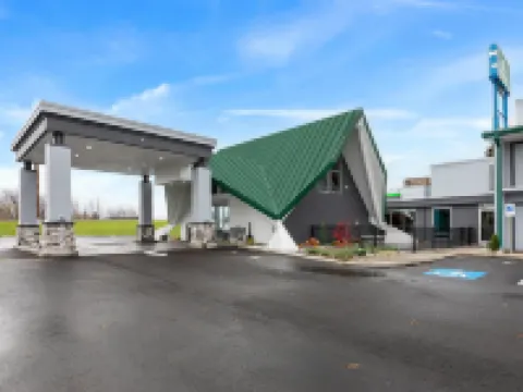 Wingate by Wyndham Geneva at Spire Academy Hotels in Ashtabula County