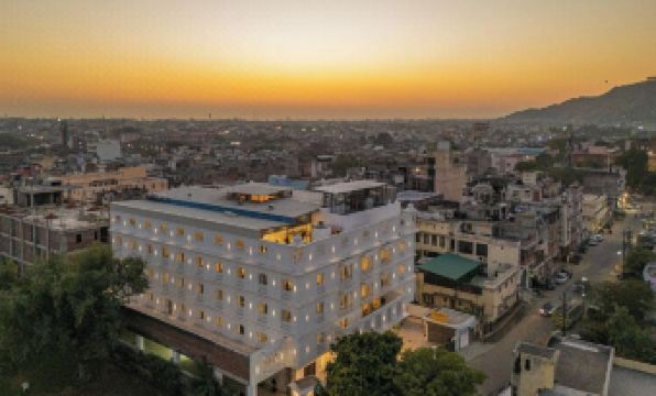 The Hosteller Bam Jaipur, Hawa Mahal