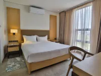 38 on Boulders Hotel Hotels near Blue Tree Golf Driving
