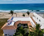 Cerritos Beach Inn