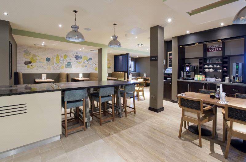 Premier Inn London Tottenham Hale photo 4