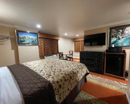 ซันไรส์ อินน์ โรงแรมในกาดินา