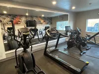 Best Western Plus Paper Valley Hotel - gimnasio