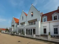 Luxury Apartment with Sauna the Foot of the Dunes - Parkplatz