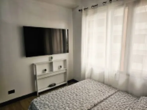 Paseo Verde Las Pinas - Sleeps 2 Adults & 2 Children