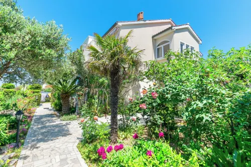 Apartments Rada i Stanislav - 4-Star