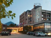 Hotel Leonardo Da Vinci Hotel a Erba