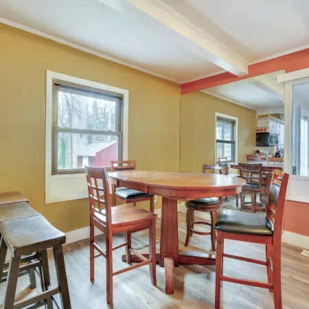 Tranquil Lakefront Home w/ Sunroom in Burlington