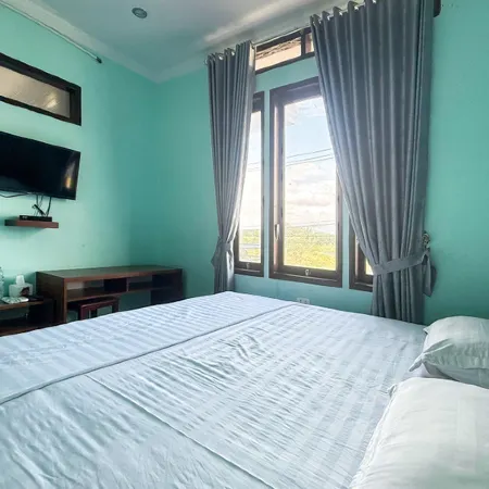 RedDoorz near Pantai Lumban Bul Bul Balige Toba