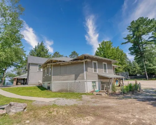 WOW Huge Catfish Lake Home 13br 5ba, Sleeps 26, Eag River Chain/weddings/events Hotels in Washington