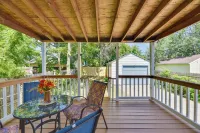 Buffalo Vacation Rental ~ 8 Mi from Canalside! - parking