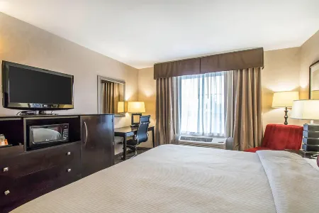 Clarion Inn Elmhurst - Oak Brook Near I-88 I-290 I-294