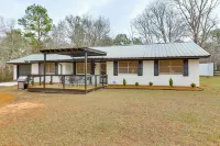 Hike, Fish & Swim: Nat'l Forest Home in Crockett - WiFi