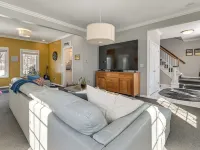 Endless Fun! Family Home w/ Spacious Yard in Clive Hotels in Clive