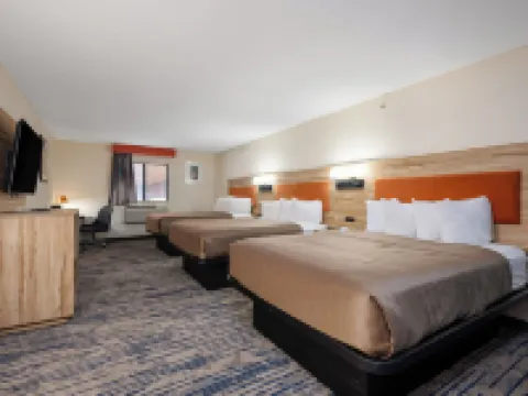 All Seasons Resort Hotels in Kalkaska