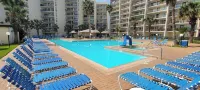 Top Floor - Ultimate Beachfront Luxury Remodeled - Sea View