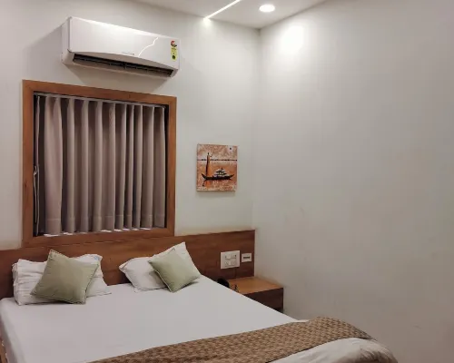 HOTEL SHAHI PALACE Hotels in Morbi