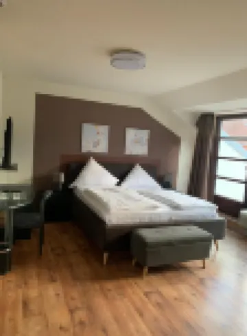 โรงแรมอันแดร์เฮิร์น โรงแรมใกล้ชเวเดนไค