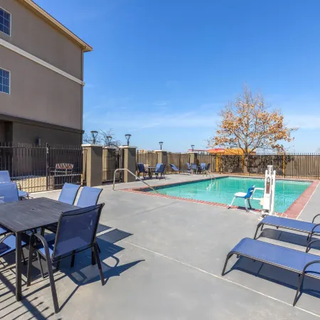 La Quinta Inn & Suites by Wyndham Kyle - Austin South