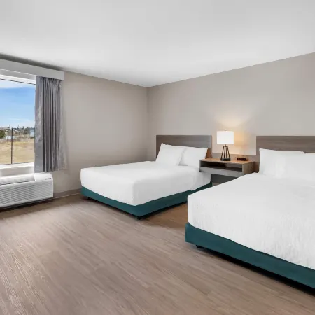 Echo Suites Extended Stay by Wyndham Colorado Springs Airpt Отели рядом с Аэропорт Петерсон-Филд