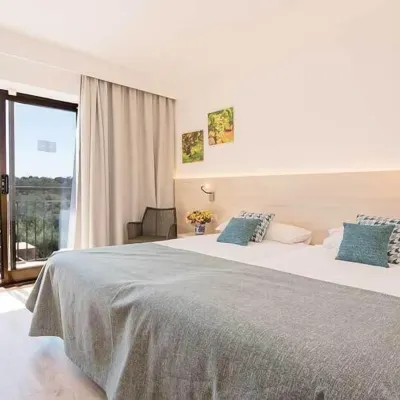 Hotel Playa Mondrago Hotels near Cala s'Almunia