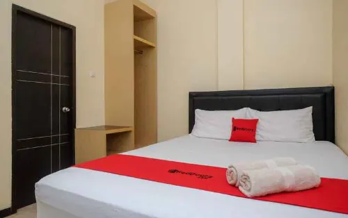 RedDoorz near Taman Pantai Alam Indah Tegal - 2-Star