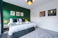 Ideal for Contractors Long Term Stays Sleeps 8 - balcony