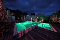 Hotel Castellastva - Pools
