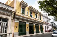 E Velasco Hotels in 