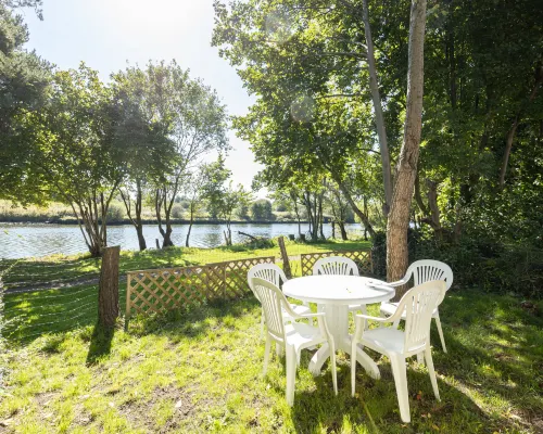GuestReady - A Haven by the River Hotels in Eccles