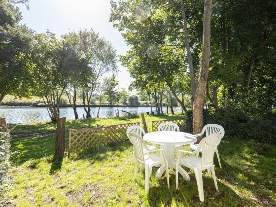 GuestReady - A Haven by the River
