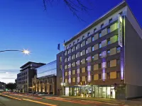Premier Inn Hamburg St. Pauli Các khách sạn gần Sân vận động Millerntor