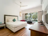 Marbela Beach Resort Hotels in Morjim