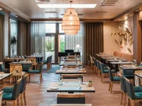 أرش هوتل بوافسكا ريزيدنس Hotels near أورسينوف
