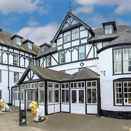 White Lion Royal Hotel