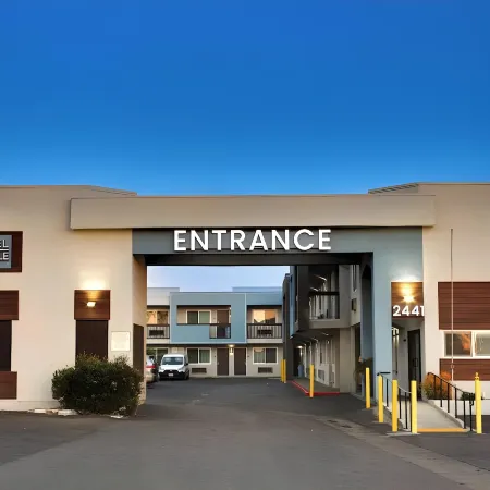 Hotel Seville - Ontario Airport/Chino