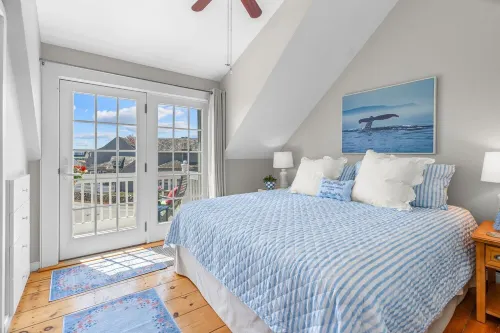 Maushop Village-Exceptional, 2 Bedrooms, Sleeps 4, 1.5 Baths, with Great Views.