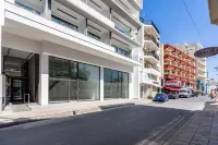 C-Side Deluxe Studios with Balconies in Finikoudes - Apartment