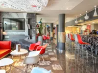 宜必思戛納曼得里爾飯店 午時海灘（Midi Beach）附近的飯店