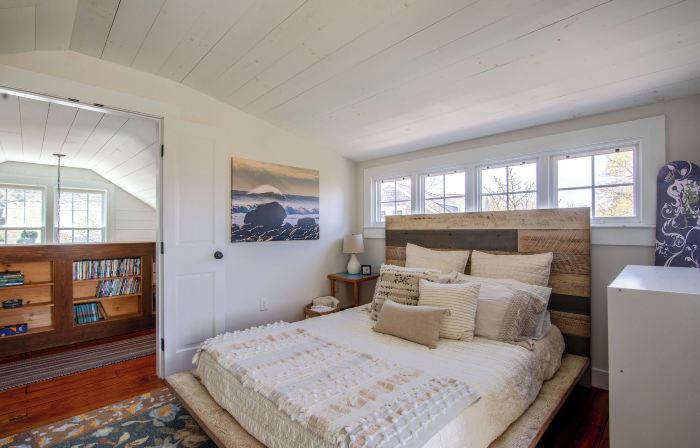 Ping-pong & Fire Pit! Renovated Marshfield Cottage