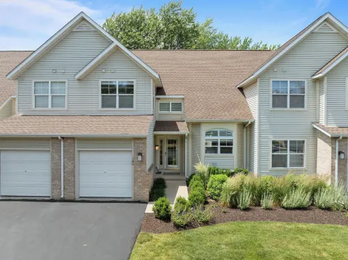 Pool, Beach Walk & Lake Views in Fontana