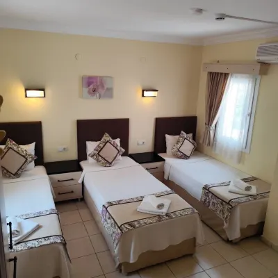 Canna Garden Hotel - Adult Only Hotels near شاطئ بارداكشي باي (Bardakci Bay Beach)