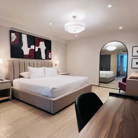 Ramada by Wyndham Mexico City Santa Fe Отели рядом с достопримечательностью «Санта-Фе»