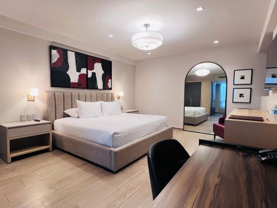 Ramada by Wyndham Mexico City Santa Fe