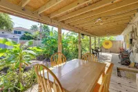Deck, Fire Pit and Grill Port Isabel Home! - Wifi