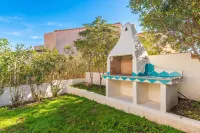 Celeste House with Pool - Happy Rentals