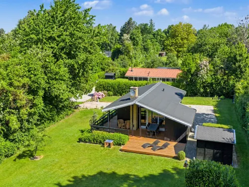"Hasti" - 700m from the Sea